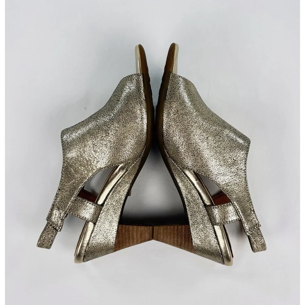 Sofft Womens 7.5 M Gold Metallic Crackle Leather Peep Toe Slingback Heels Shoes